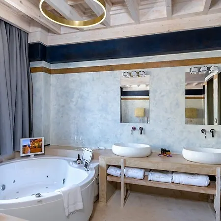 10gr Boutique & Wine Bar (adults Only) 5* Rhodes City