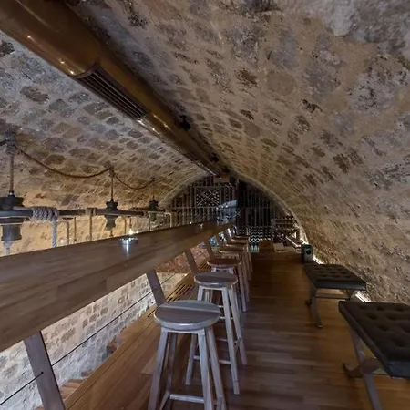 10gr Boutique & Wine Bar (adults Only) 5* Rhodes City